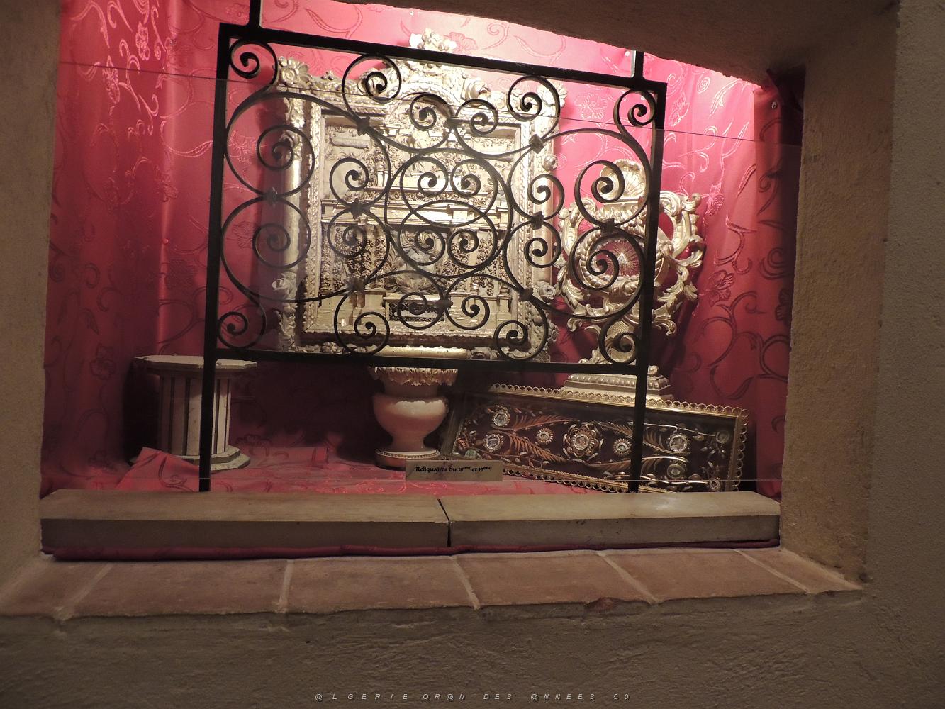20 Toulon la Cathedrale.JPG -           
